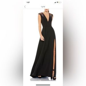 Ieena Mac Duggal Black Plunge Neck Empire Waist Beaded Shoulder Gown